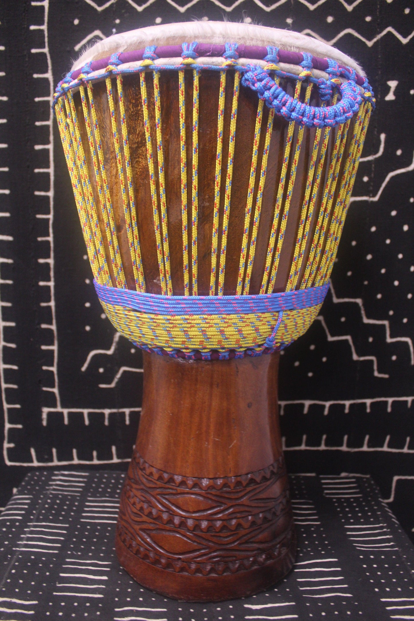 Dugura Djembe - Yellow - Mali - D 33 cm - H 62 cm (Product ID: MS-DU-238-03)