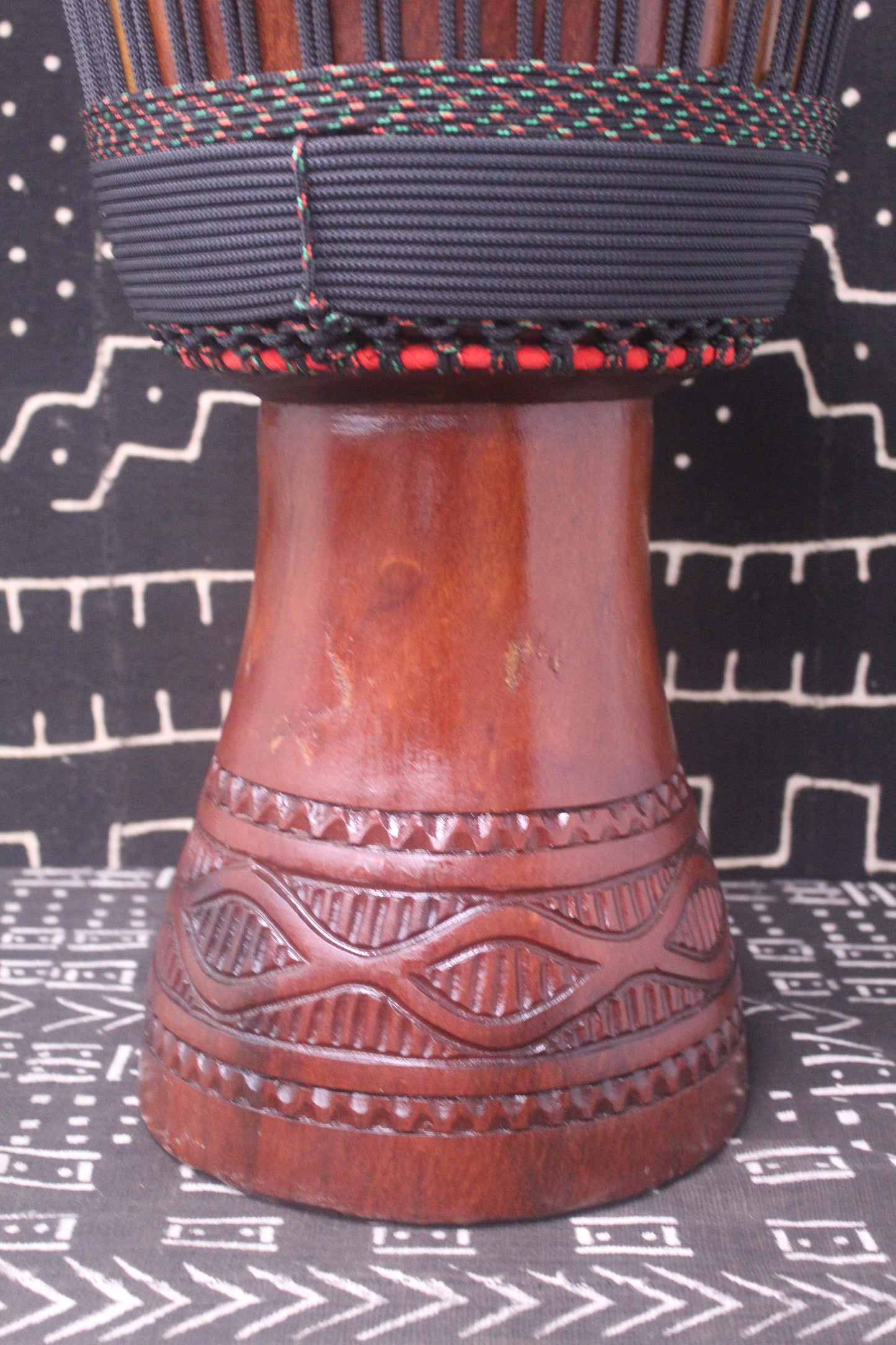 Djala Djembe - Black - Mali - D 32.5 cm - H 63 cm (Product ID: MS-DJ-228-02)