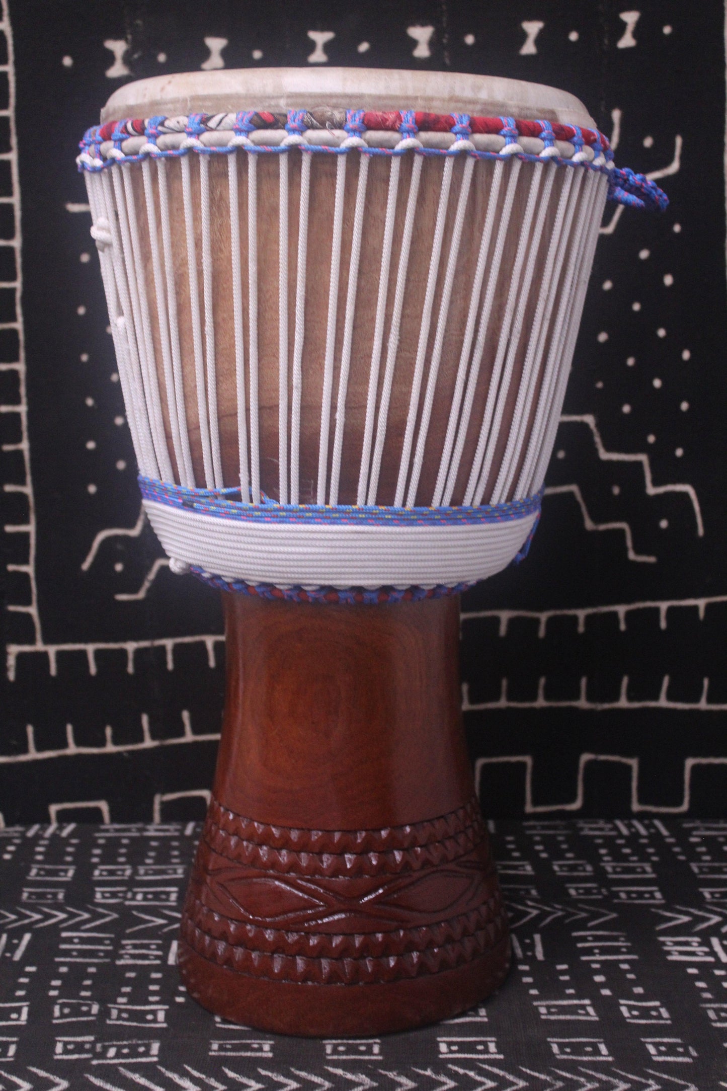 Djala Djembe - White - Mali - D 32.5 cm - H 62 cm (Product ID: MS-DJ-228-05)