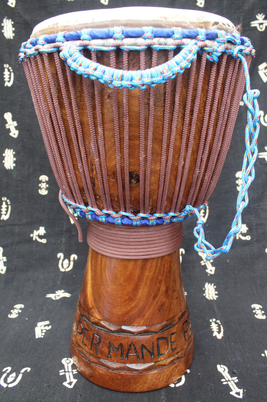 Dugura Djembe – Brown – Mali – D 30 cm – H 56 cm (Product ID: MM-DU-189-04)