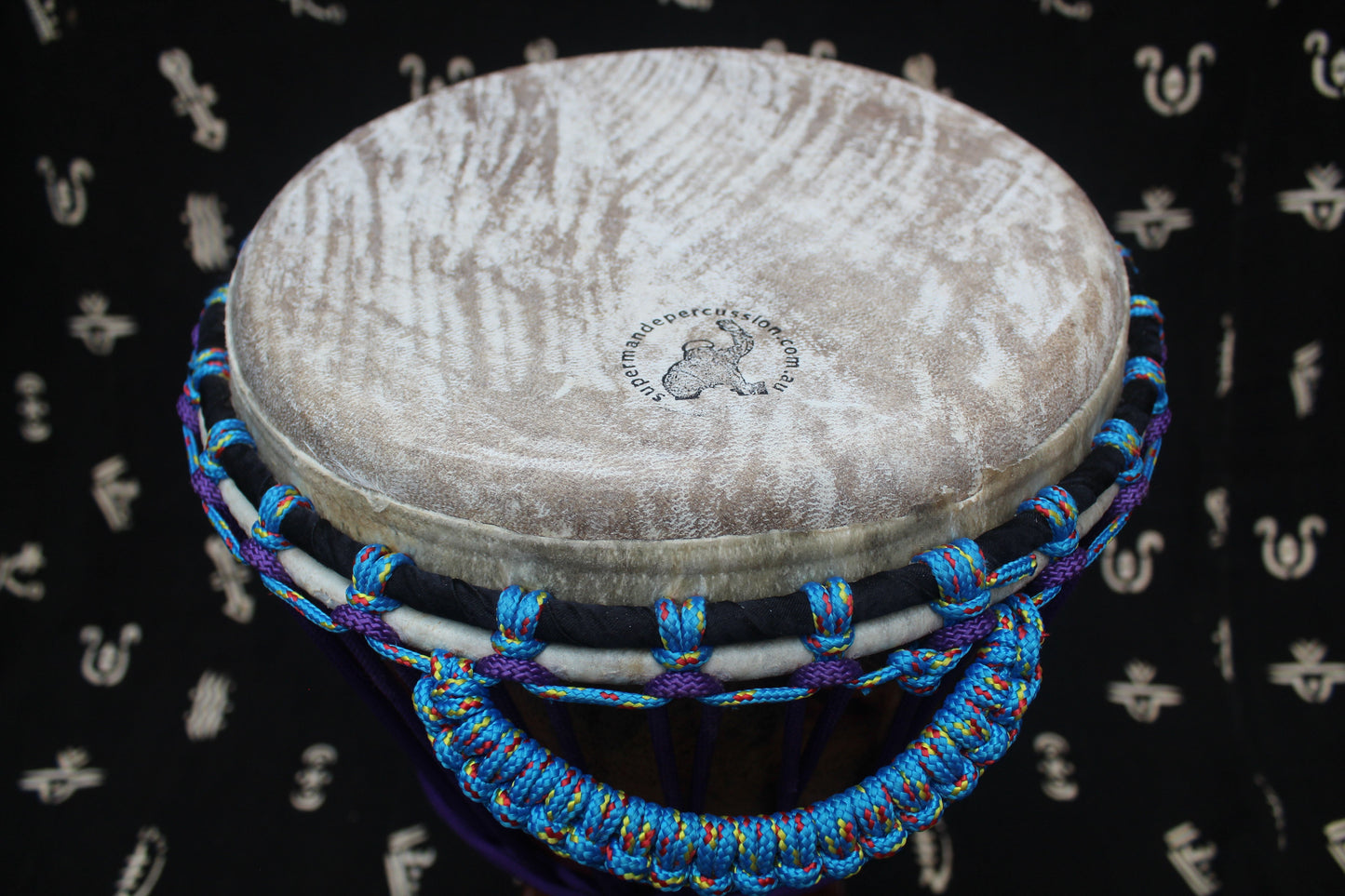 Lingué Djembe – Purple – Mali – D 28 cm – H 53.5 cm (Product ID: MM-LI-189-09)
