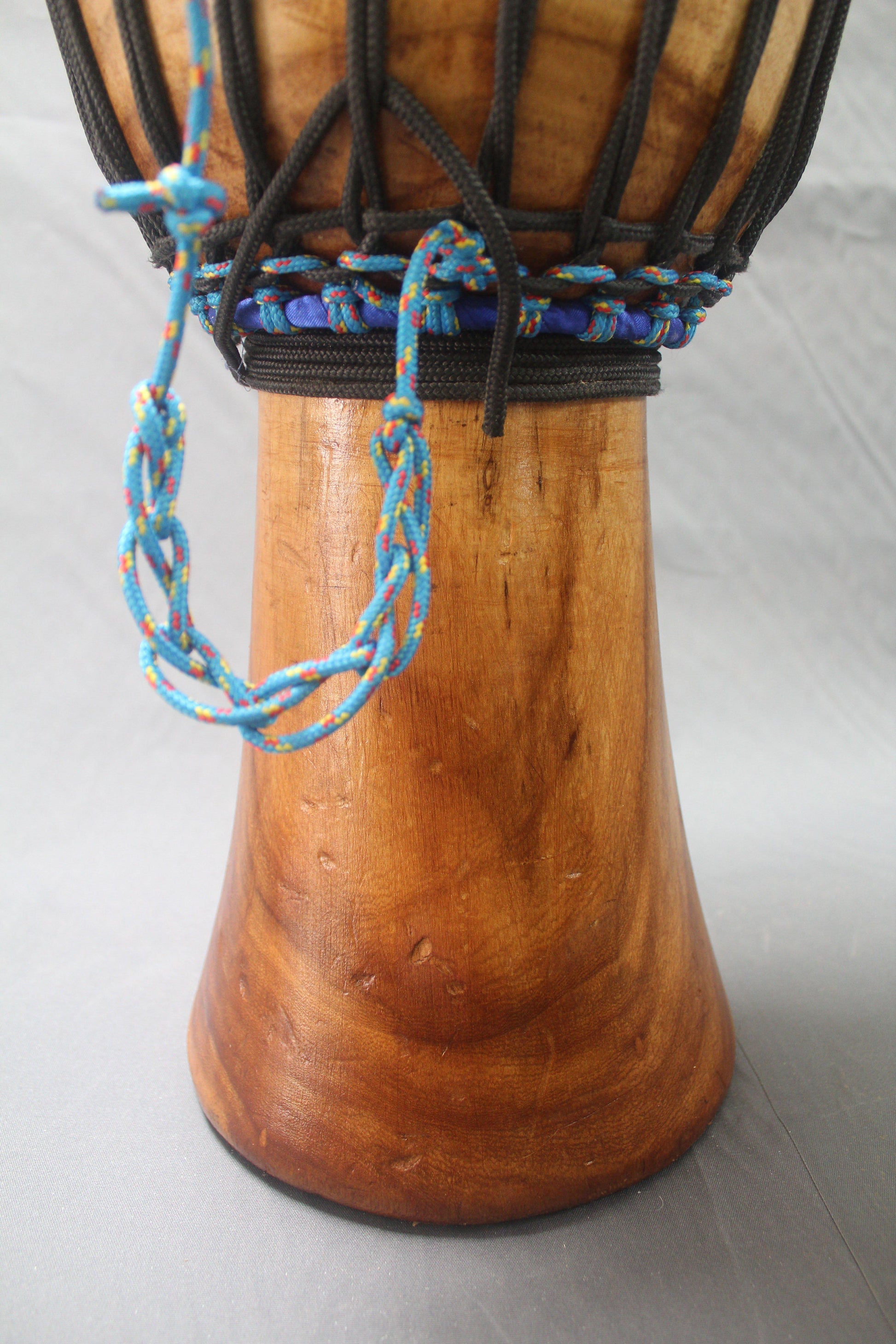 Tweneboa Djembe – Black – Ghana – D 27 cm – H 56.5 cm (Product ID: LM-191104)