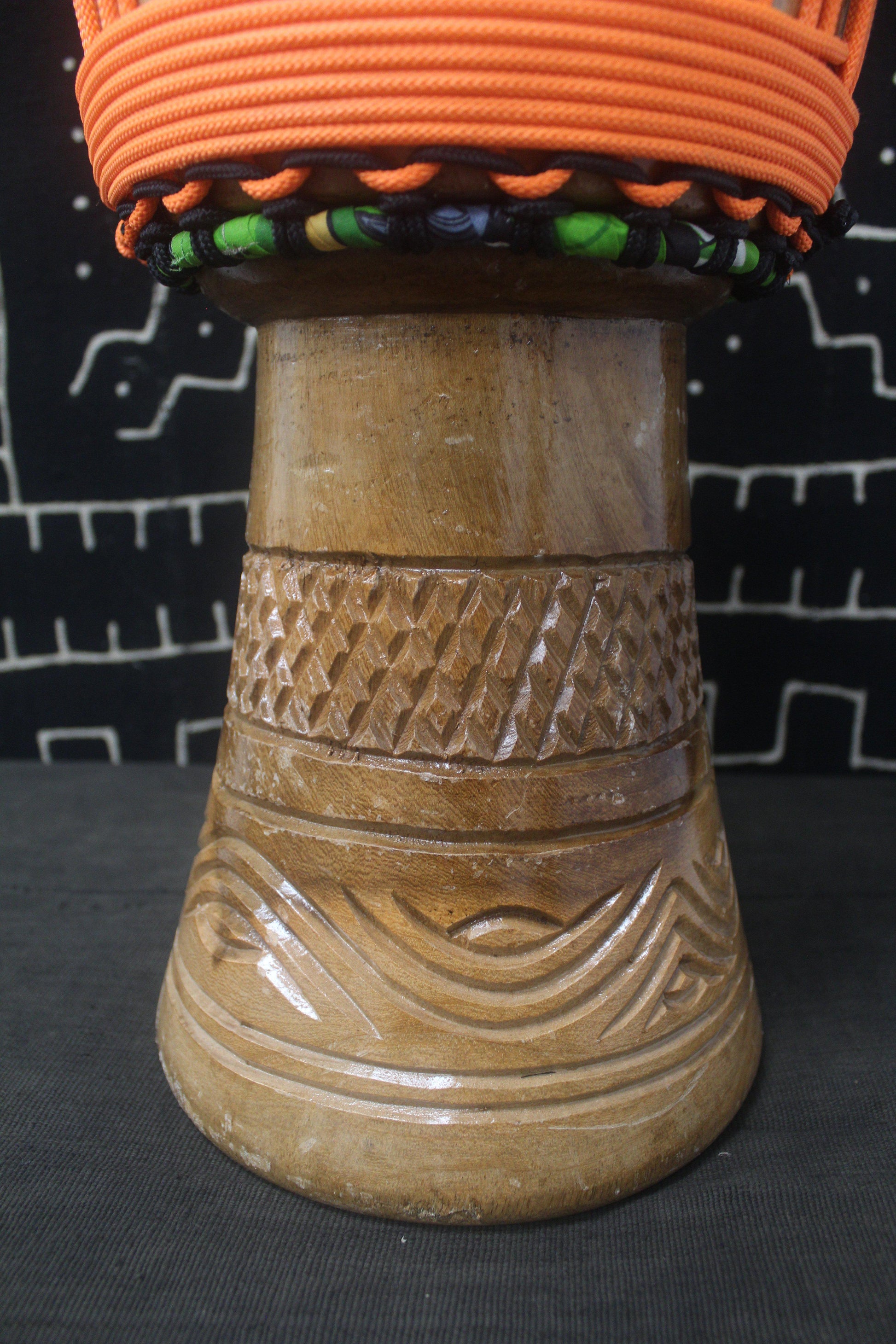 Tweneboa Djembe – Orange – Ghana – D 24.5 cm – H 50 cm (Product ID: LM-21803)