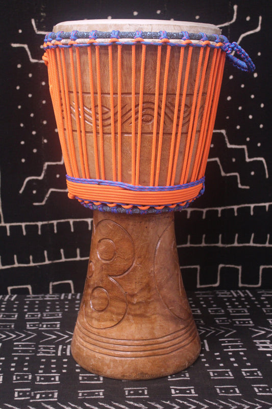 Tweneboa Djembe – Orange – Ghana – D 27 cm – H 58 cm (Product ID: LM-22904)