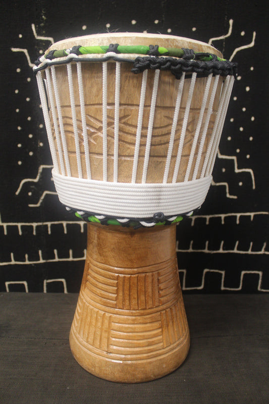 Tweneboa Djembe – White – Ghana – D 25.5 cm – H 50.5 cm (Product ID: LM-21807)