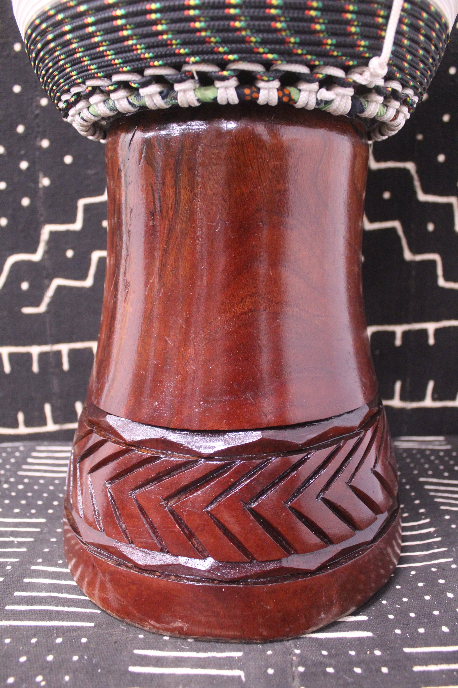 Djala Djembe - Black - Mali - D 33 cm - H 61.5 cm (Product ID: MS-DJ-247-03)