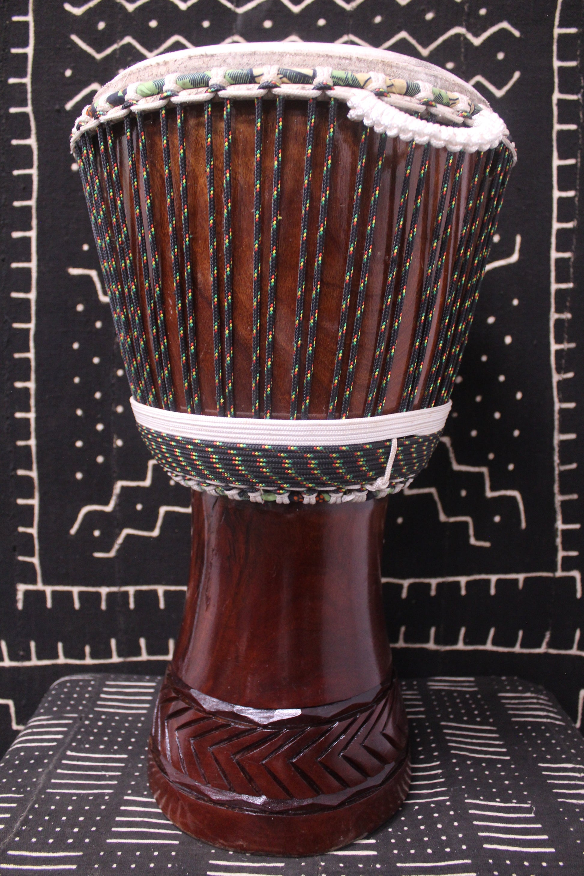 Djala Djembe - Black - Mali - D 33 cm - H 61.5 cm (Product ID: MS-DJ-247-03)