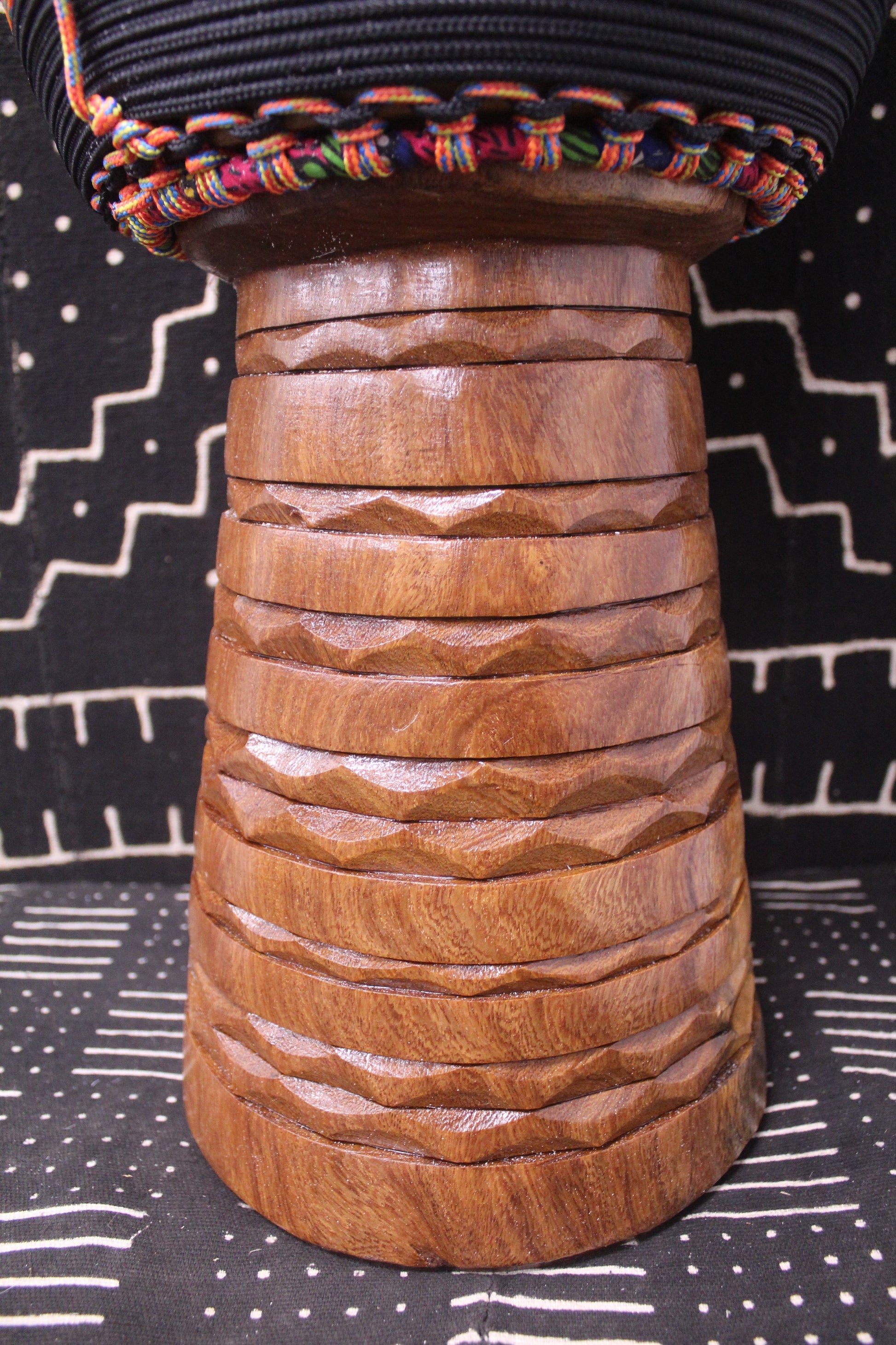 Dugura Djembe - Black - Mali - D 31.5 cm - H 63.5 cm (Product ID: MS-DU-246-07)