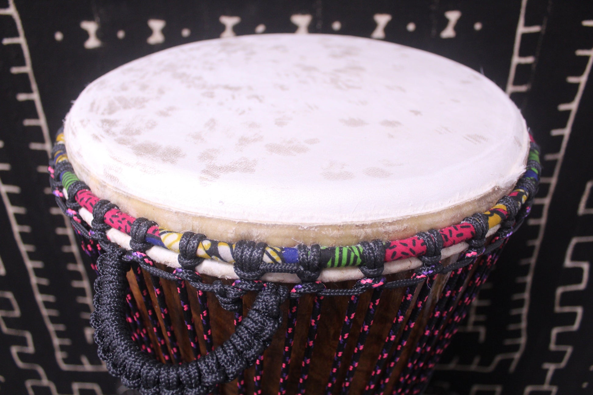 Guéni Djembe - Black - Mali - D 34 cm - H 63.5 cm (Product ID: MS-GU-248-05)