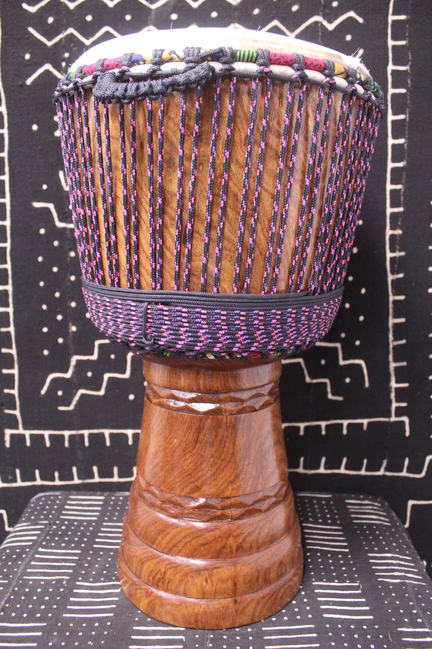 Guéni Djembe - Black - Mali - D 34 cm - H 63.5 cm (Product ID: MS-GU-248-05)