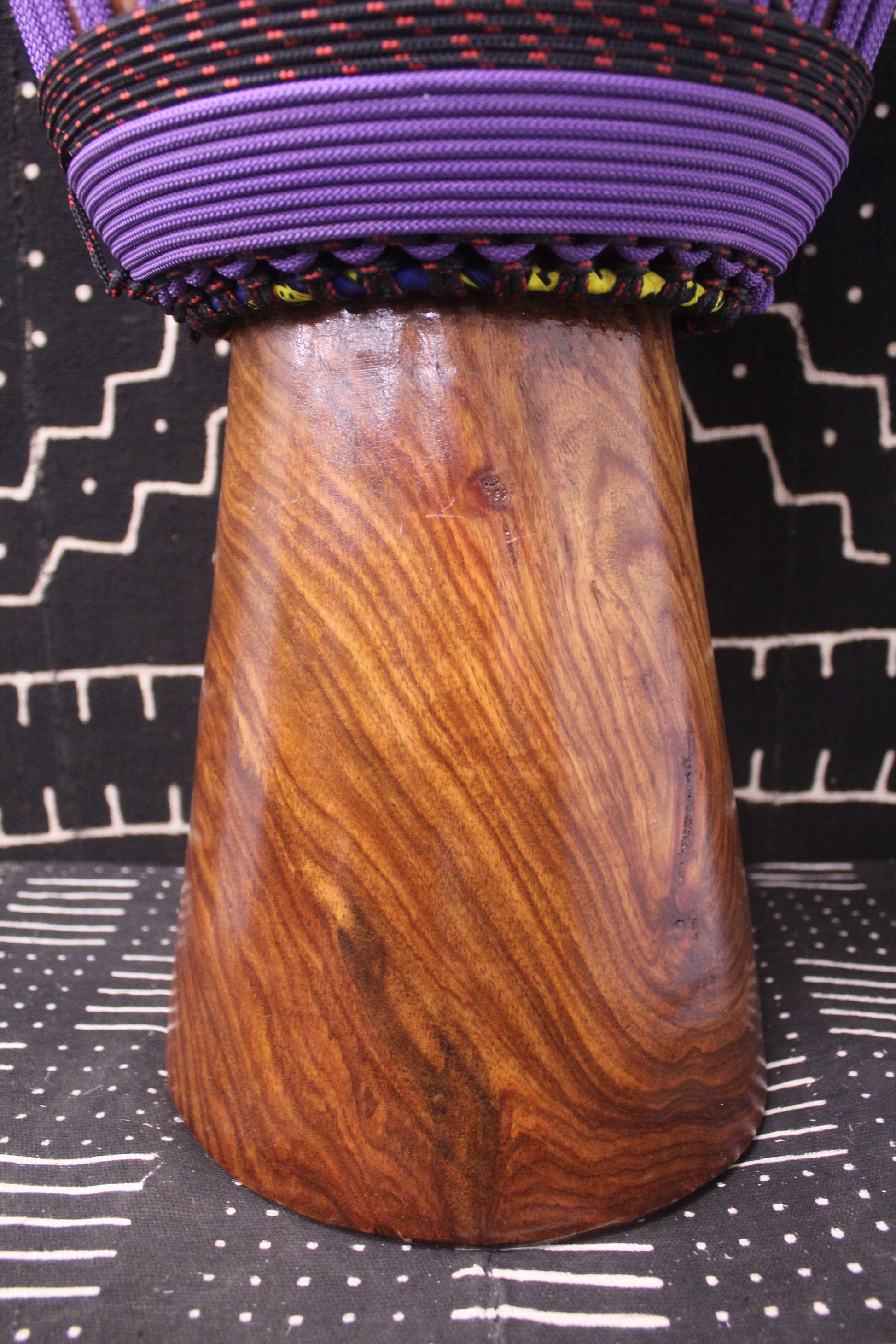 Guéni Djembe - Purple - Mali - D 32.5 cm - H 60 cm (Product ID: MS-GU-247-07)