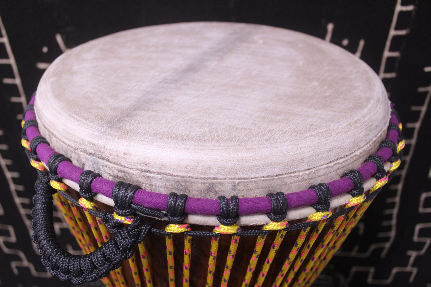 Guéni Djembe - Yellow - Mali - D 32.5 cm - H 60 cm (Product ID: MS-GU-248-03)