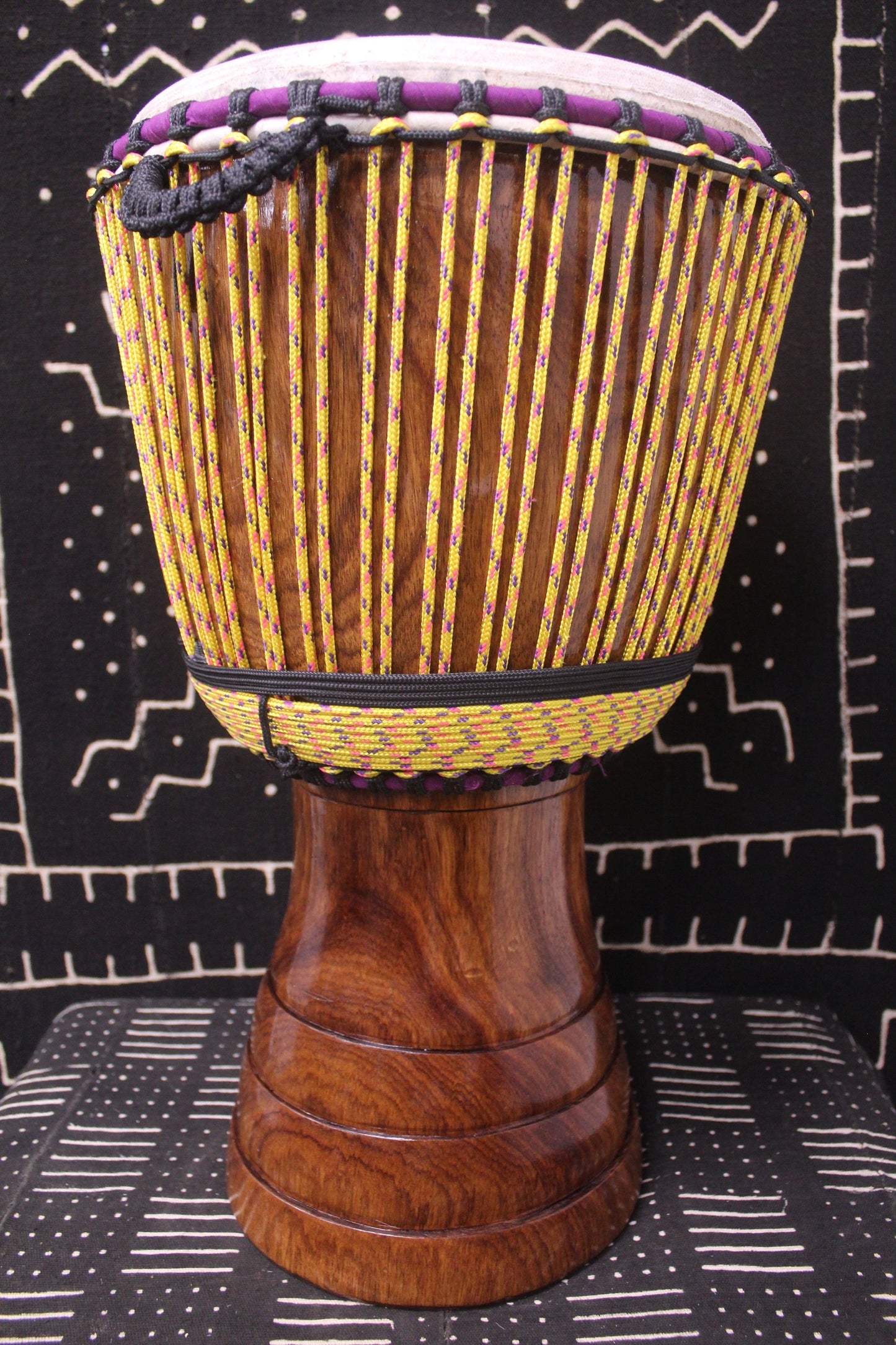 Guéni Djembe - Yellow - Mali - D 32.5 cm - H 60 cm (Product ID: MS-GU-248-03)