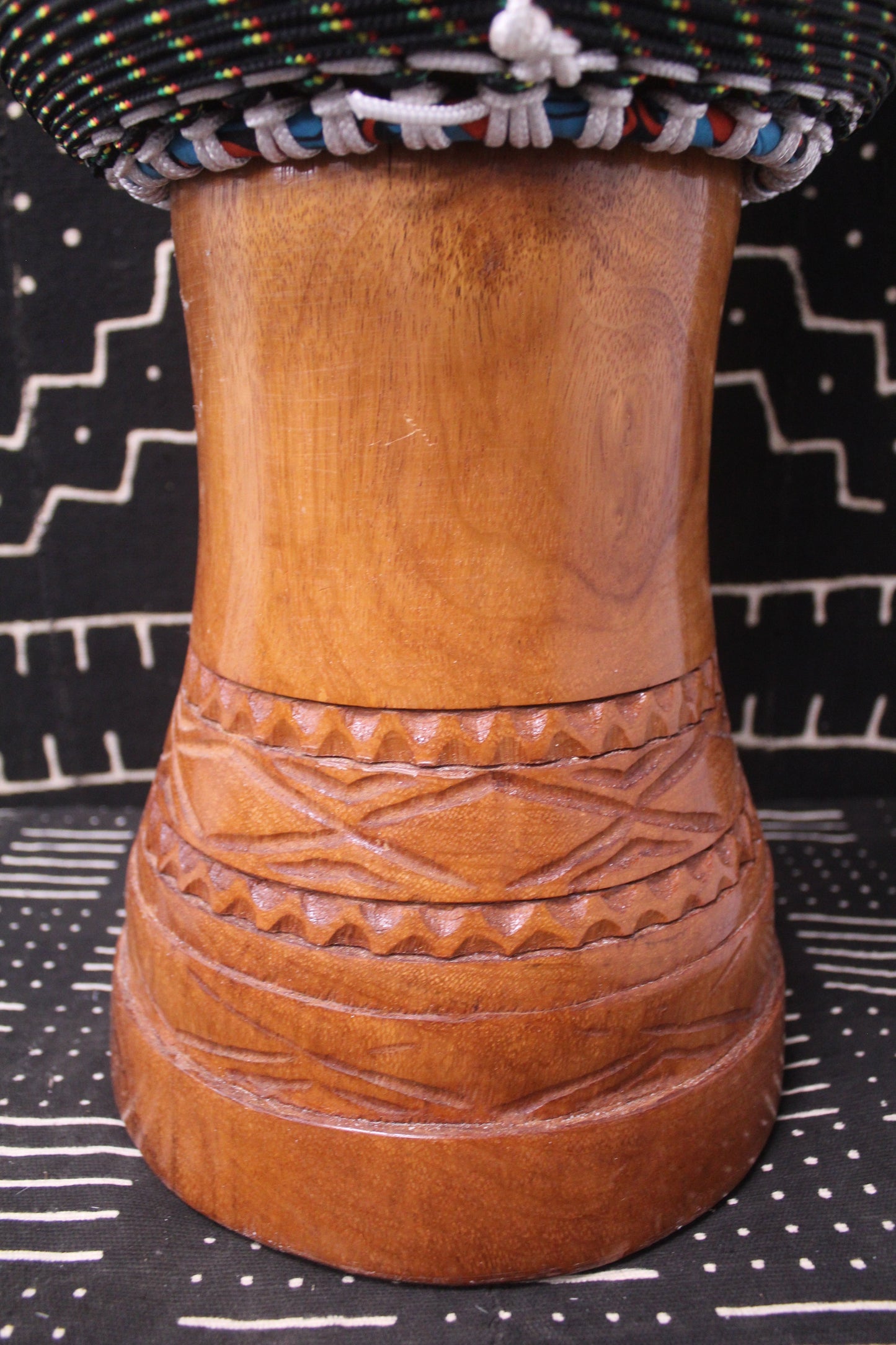 Lingué Djembe - Black - Mali - D 32.5 cm - H 63 cm (Product ID: MS-LI-246-06)