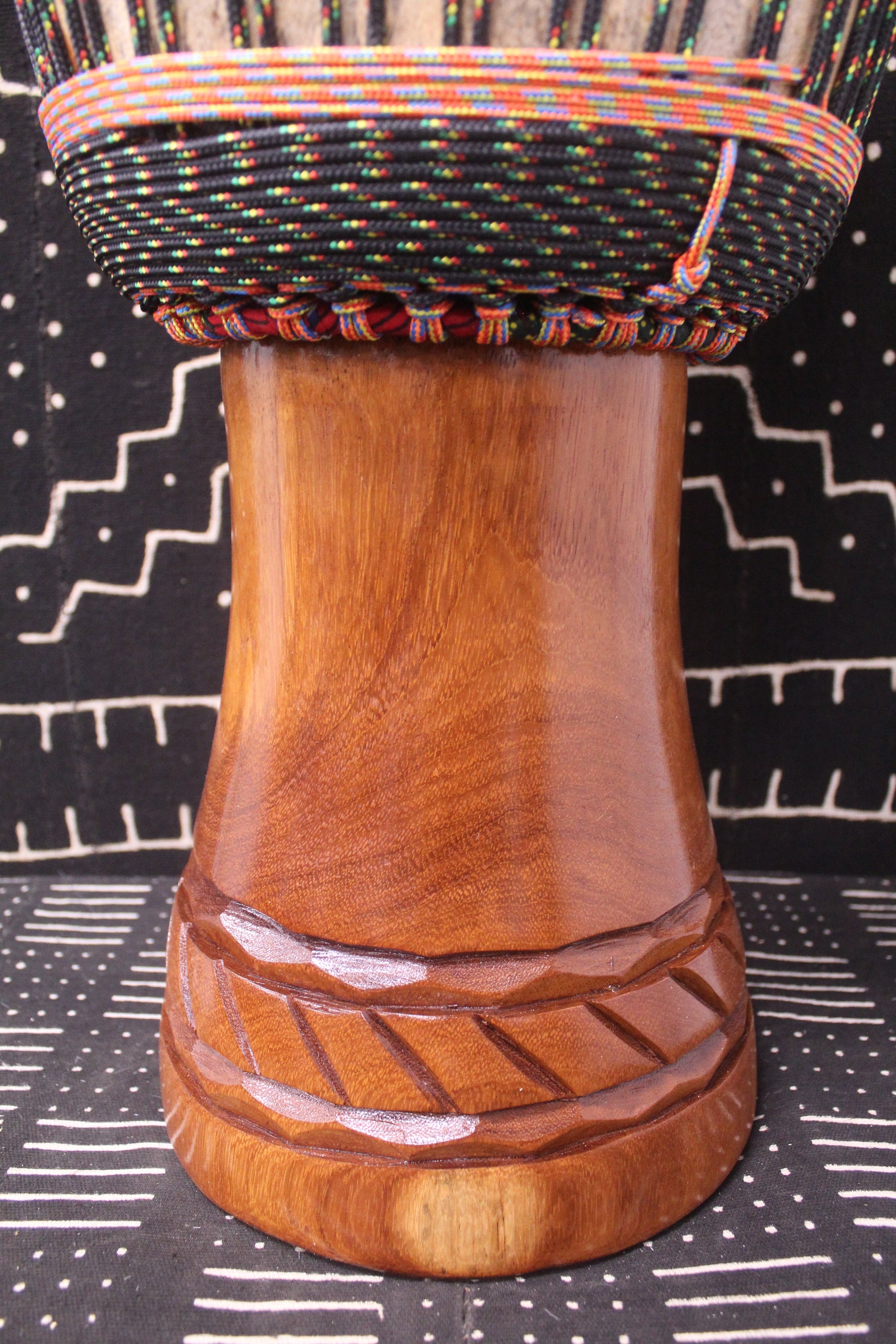 Lingué Djembe - Black - Mali - D 32.5 cm - H 64 cm (Product ID: MS-LI-248-02)