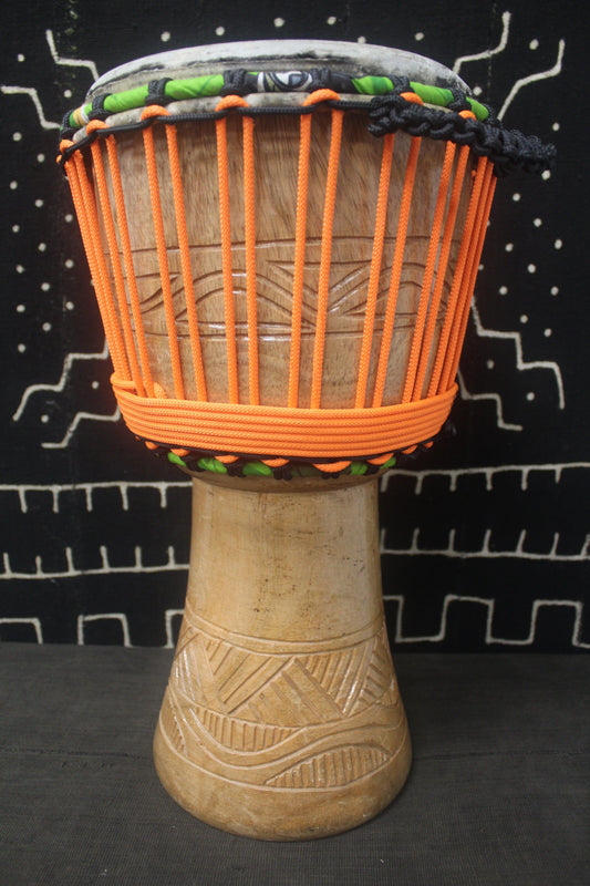 Tweneboa Djembe – Orange – Ghana – D 25 cm – H 50 cm (Product ID: LM-21809)