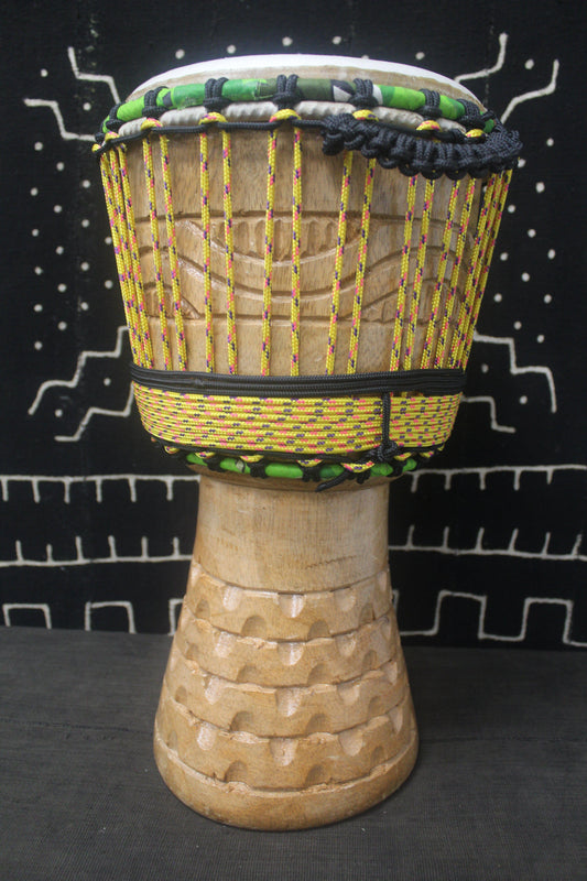 Tweneboa Djembe – Yellow – Ghana – D 25 cm – H 50.5 cm (Product ID: LM-21812)